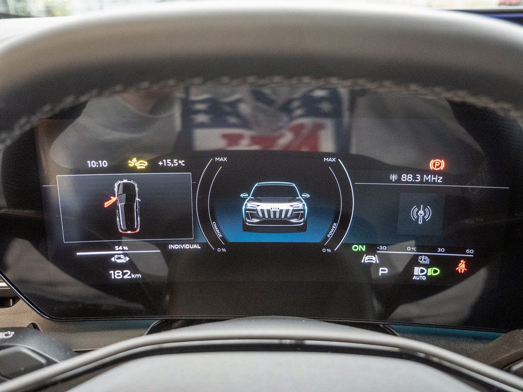 Audi Q6 e-tron 2025
