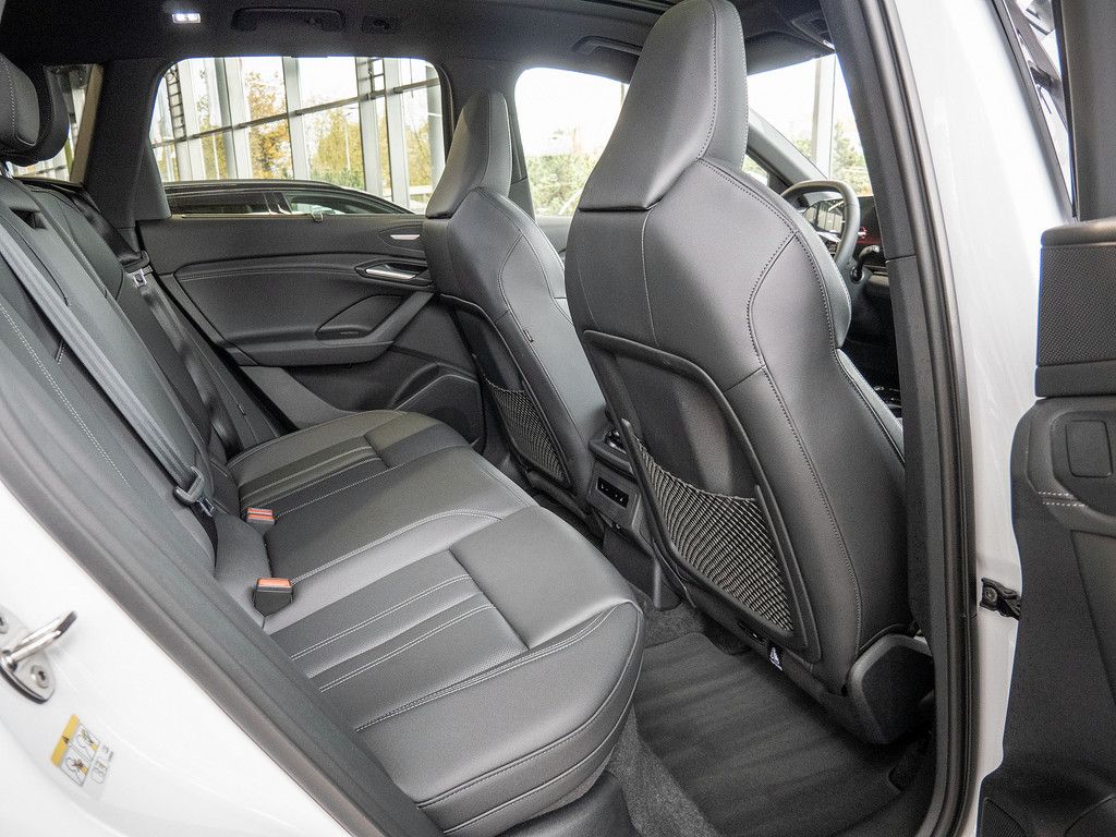 Audi Q6 e-tron 2025