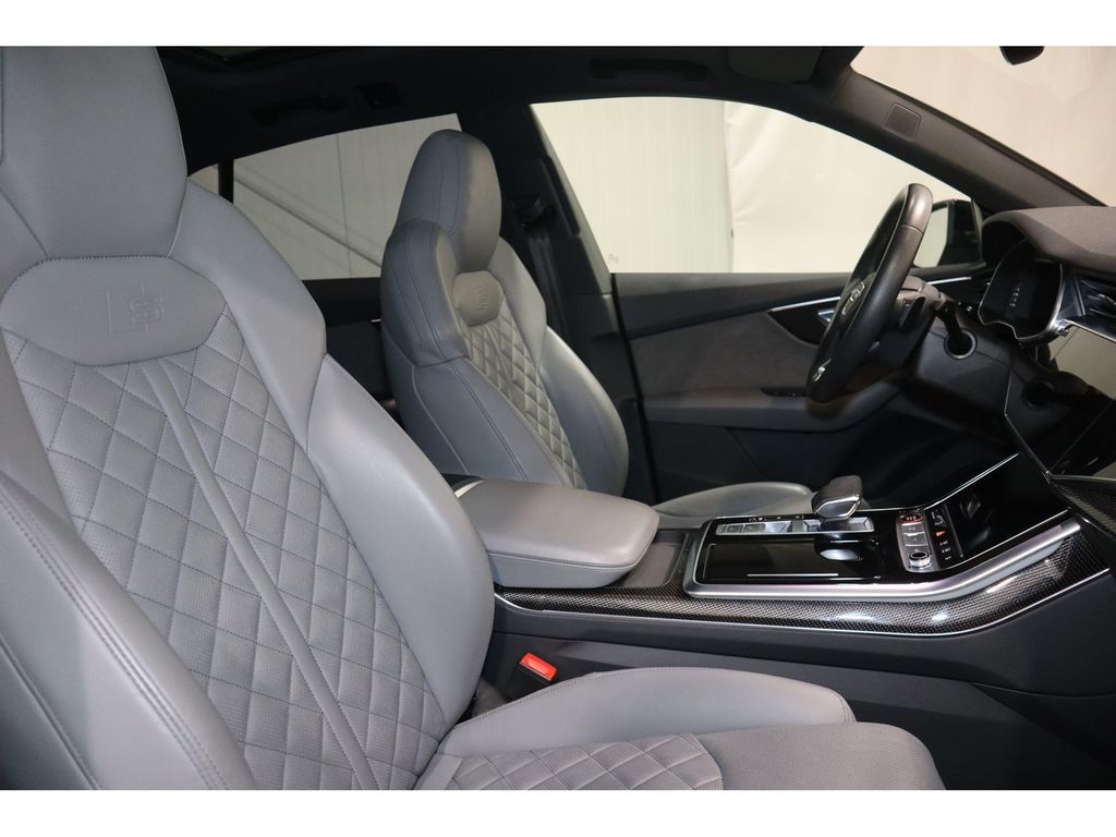 Audi SQ8 2021