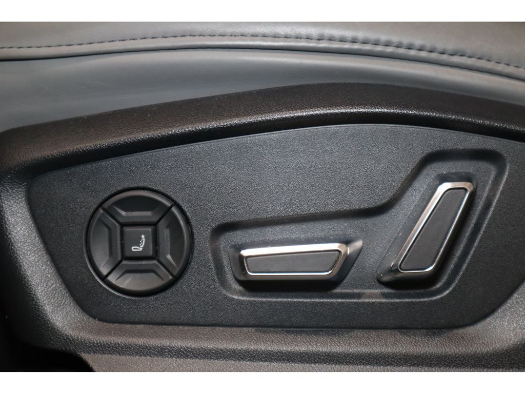 Audi SQ8 2021