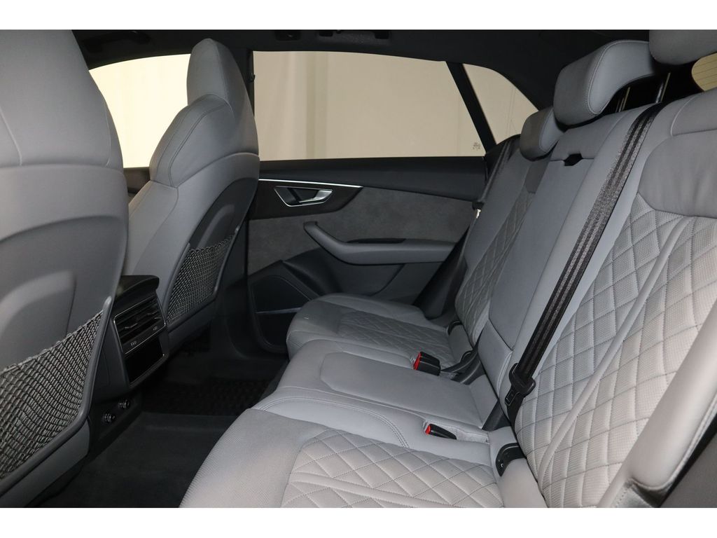 Audi SQ8 2021