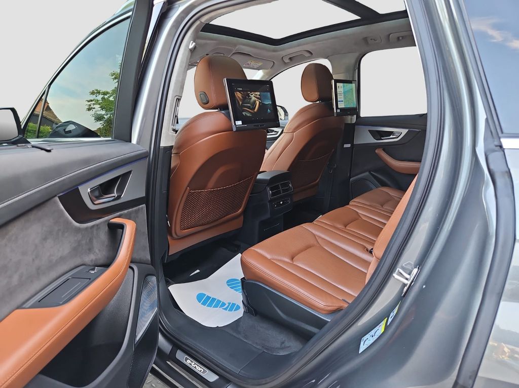 Audi Q7 2016