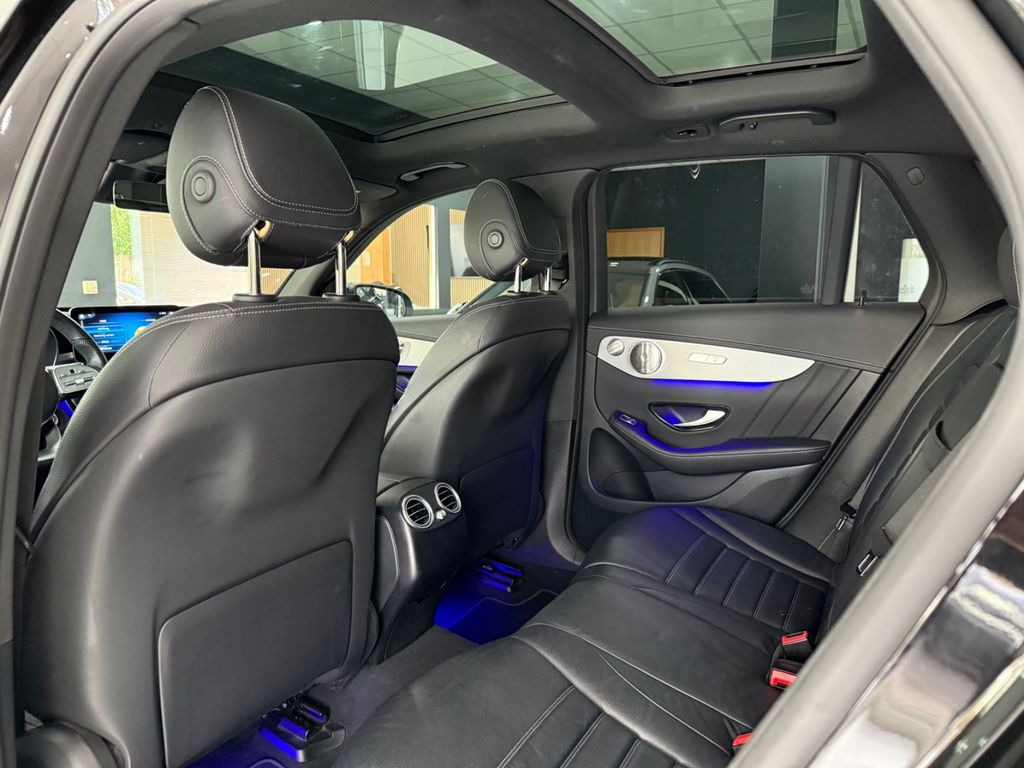 Mercedes-Benz GLC 300 2021