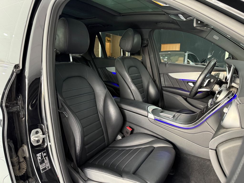 Mercedes-Benz GLC 300 2021
