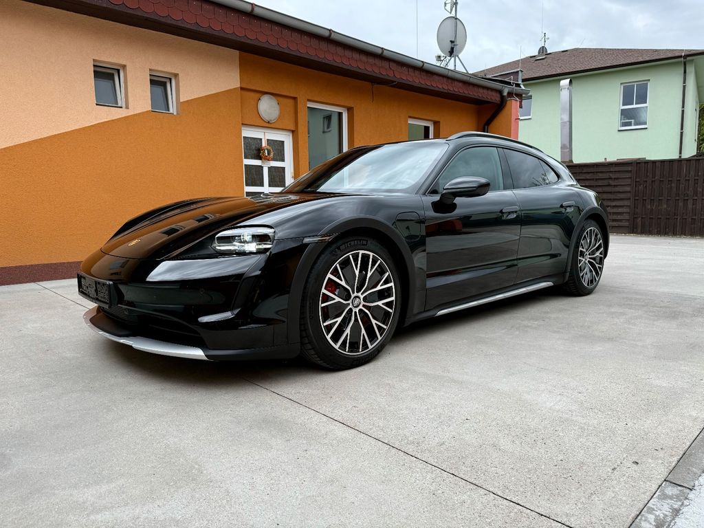 Porsche Taycan 2022