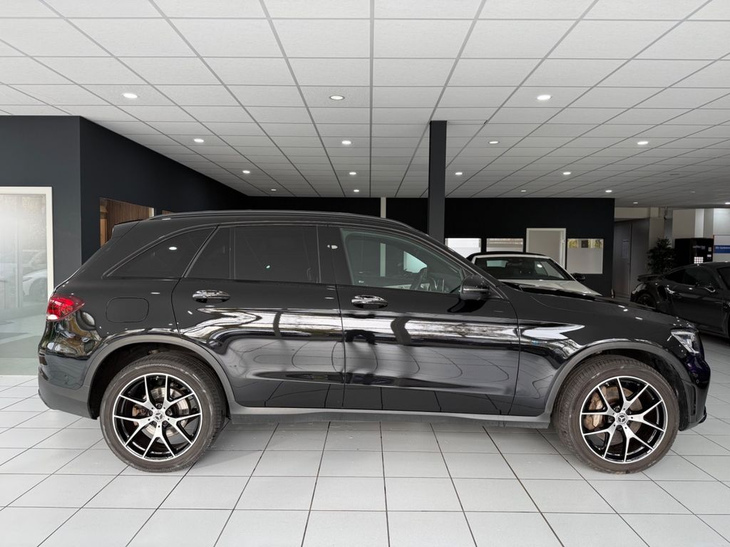 Mercedes-Benz GLC 300 2021