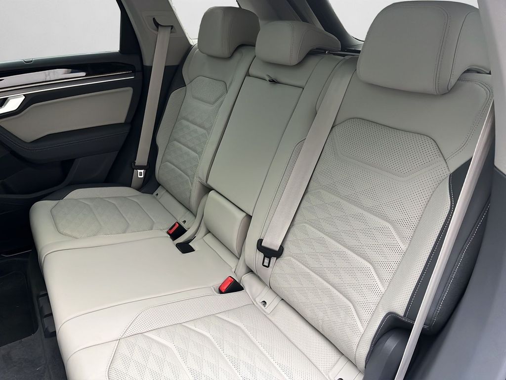 Volkswagen Touareg 2025