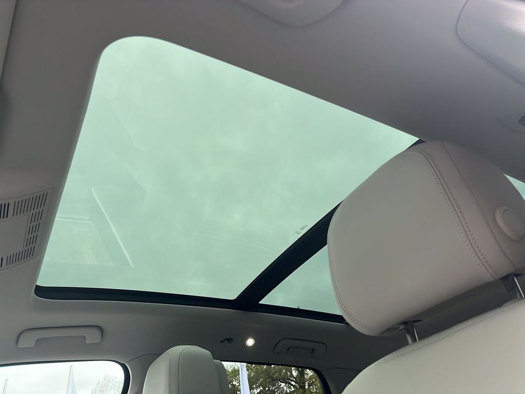 Volkswagen Touareg 2025