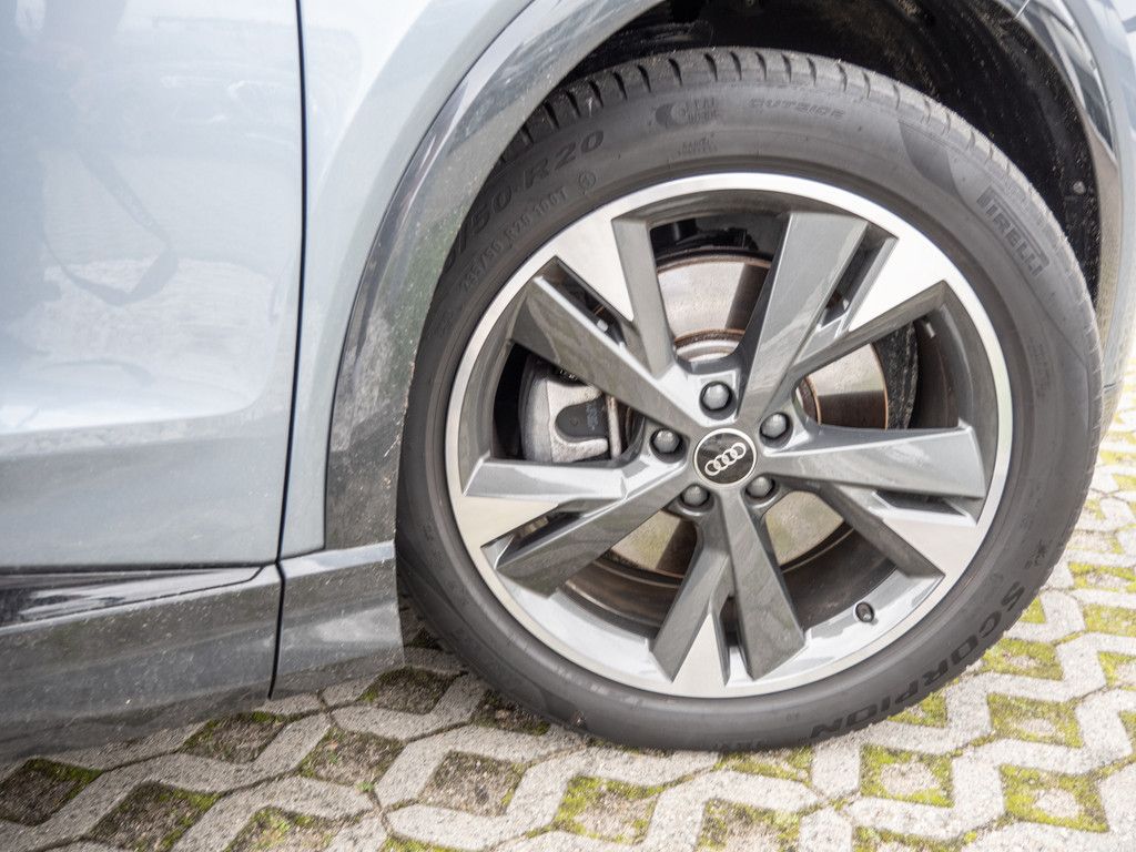 Audi Q4 e-tron 2024