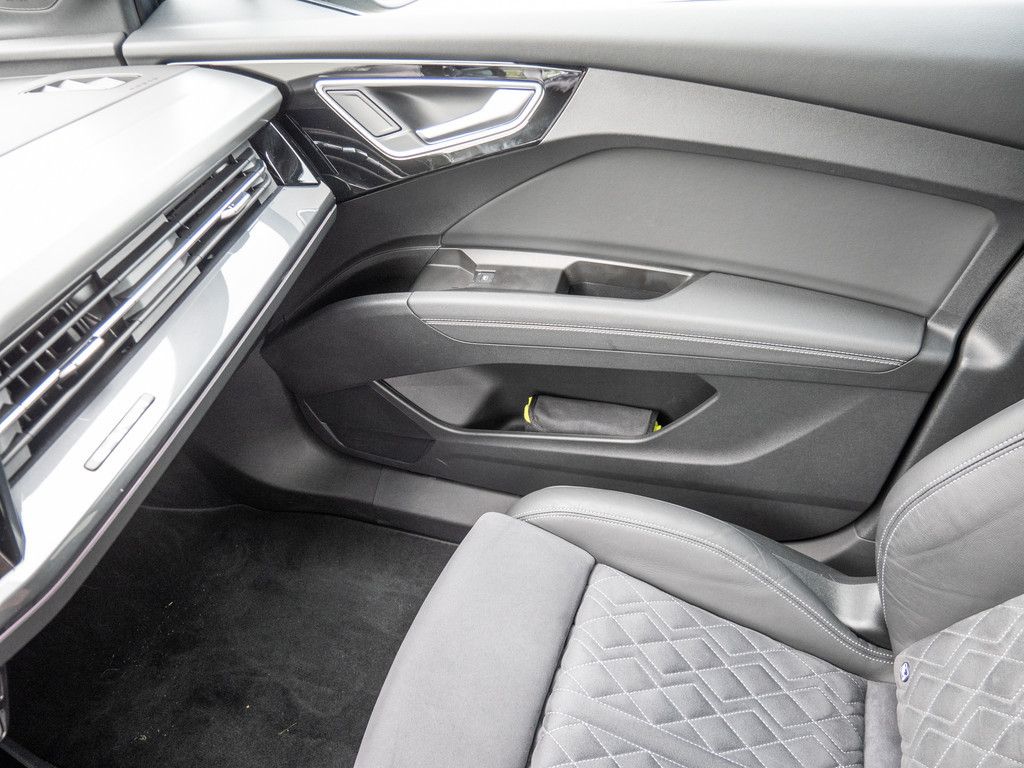 Audi Q4 e-tron 2024