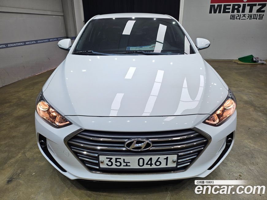 Hyundai AVANTE 2016