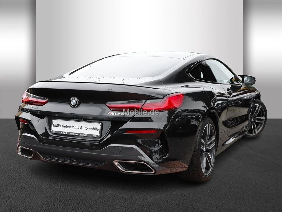 BMW M850 2022