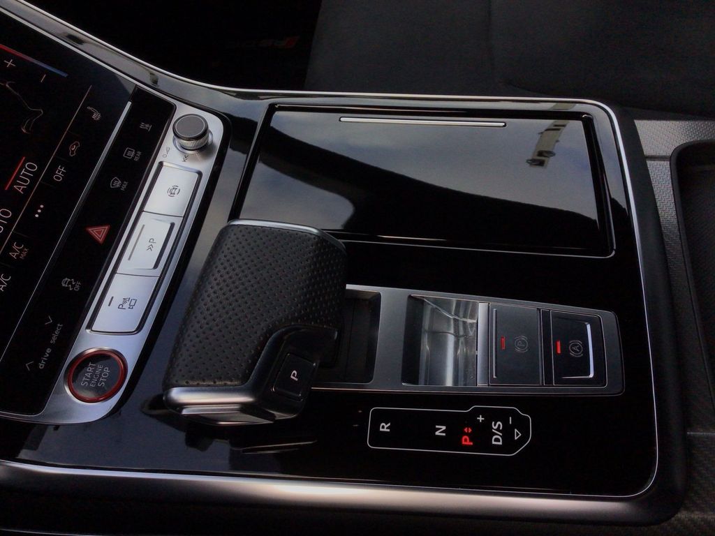 Audi RSQ8 2023