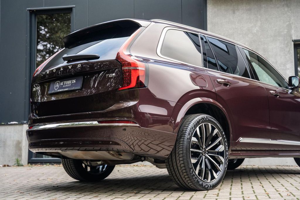 Volvo XC90 2025