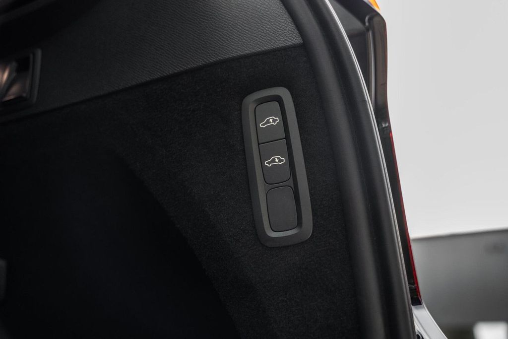 Volvo XC90 2025