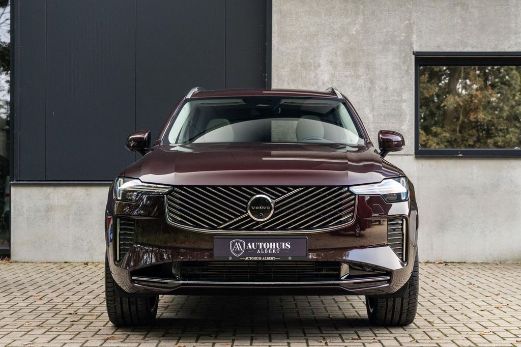 Volvo XC90 2025