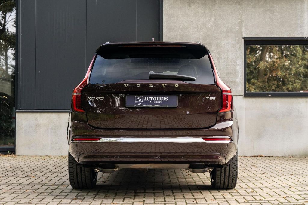 Volvo XC90 2025