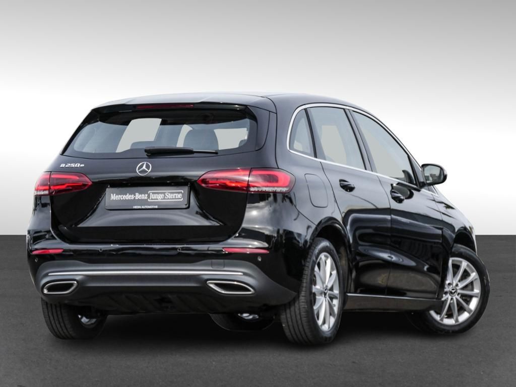 Mercedes-Benz B 250 2022