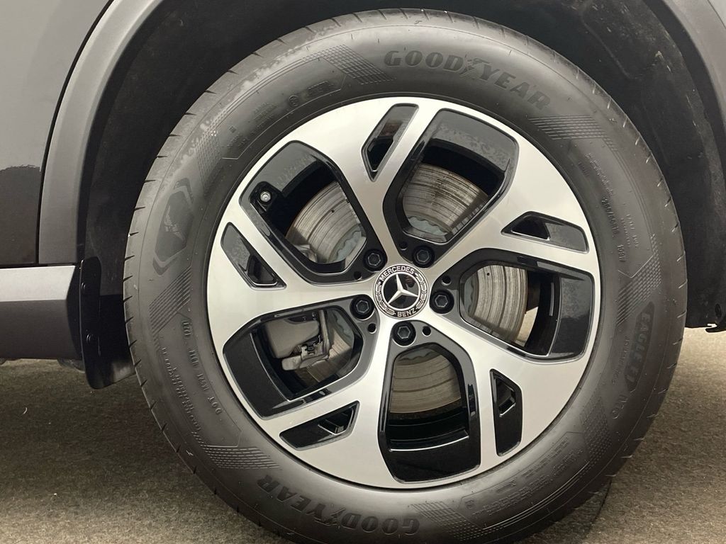 Mercedes-Benz GLC 300 2025