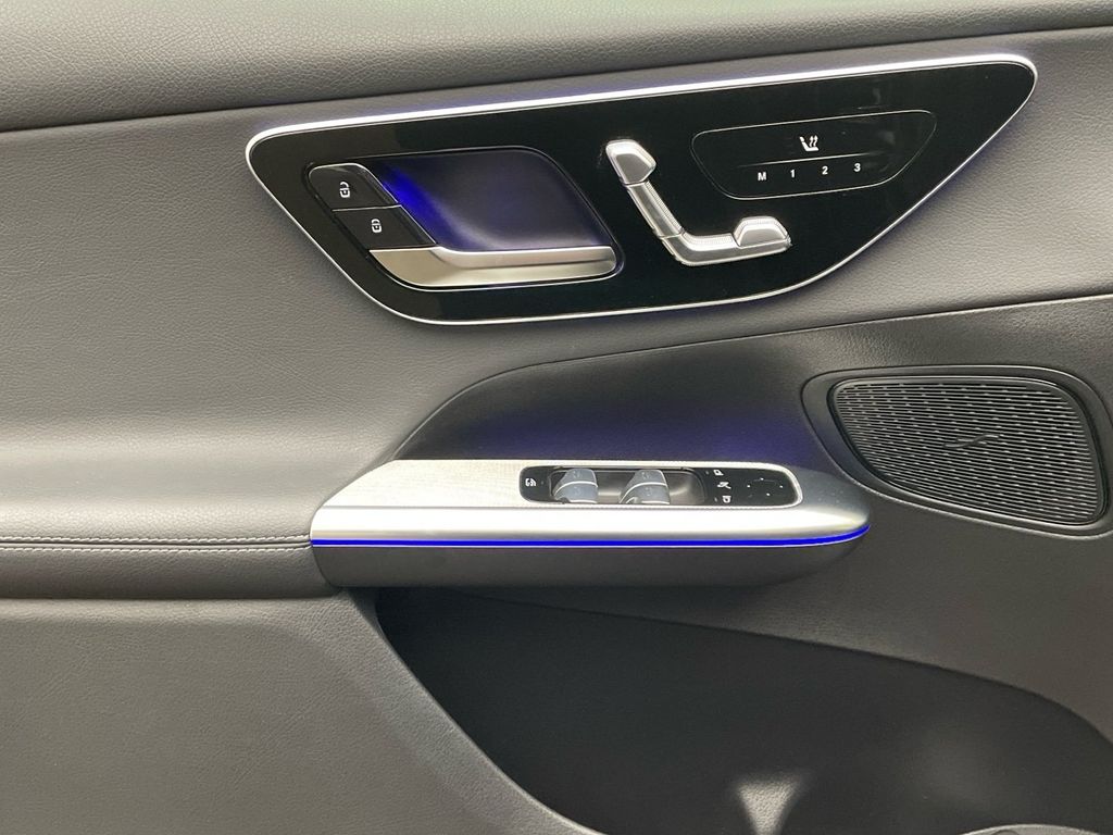 Mercedes-Benz GLC 300 2025