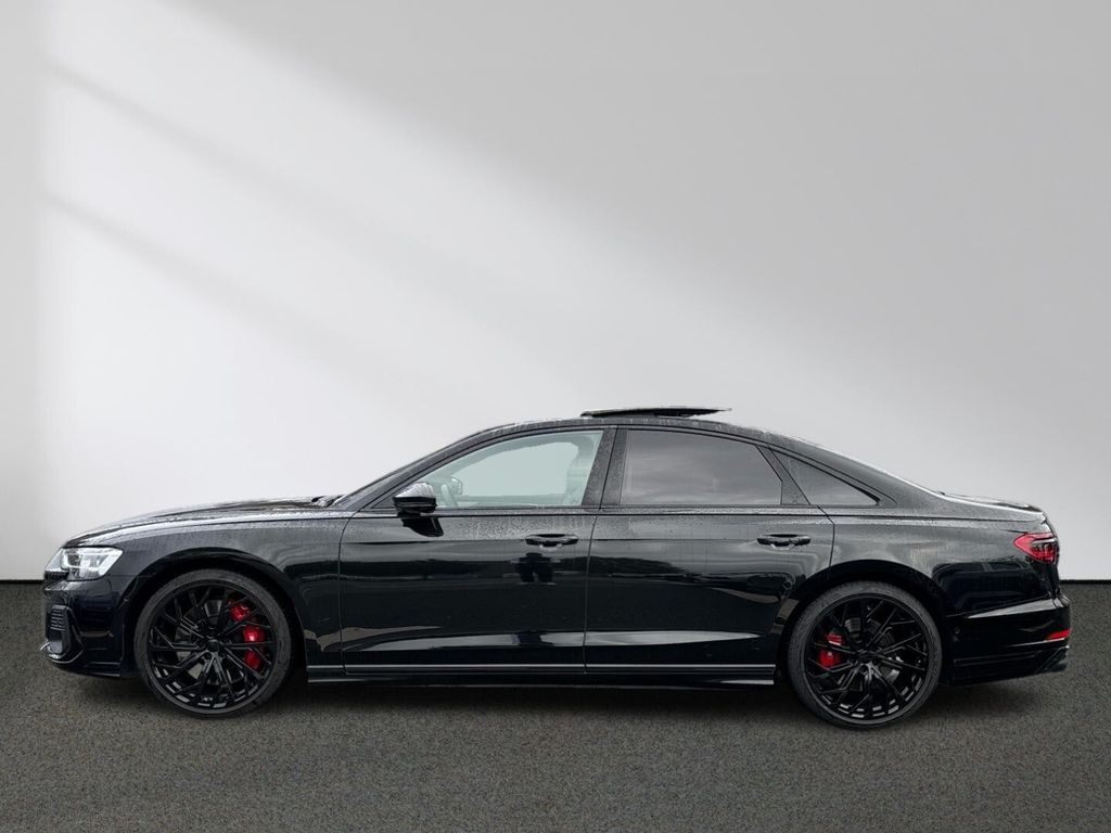 Audi S8 2025