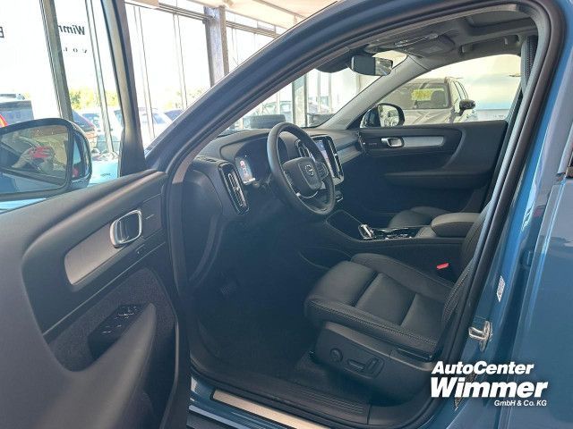 Volvo XC40 2025