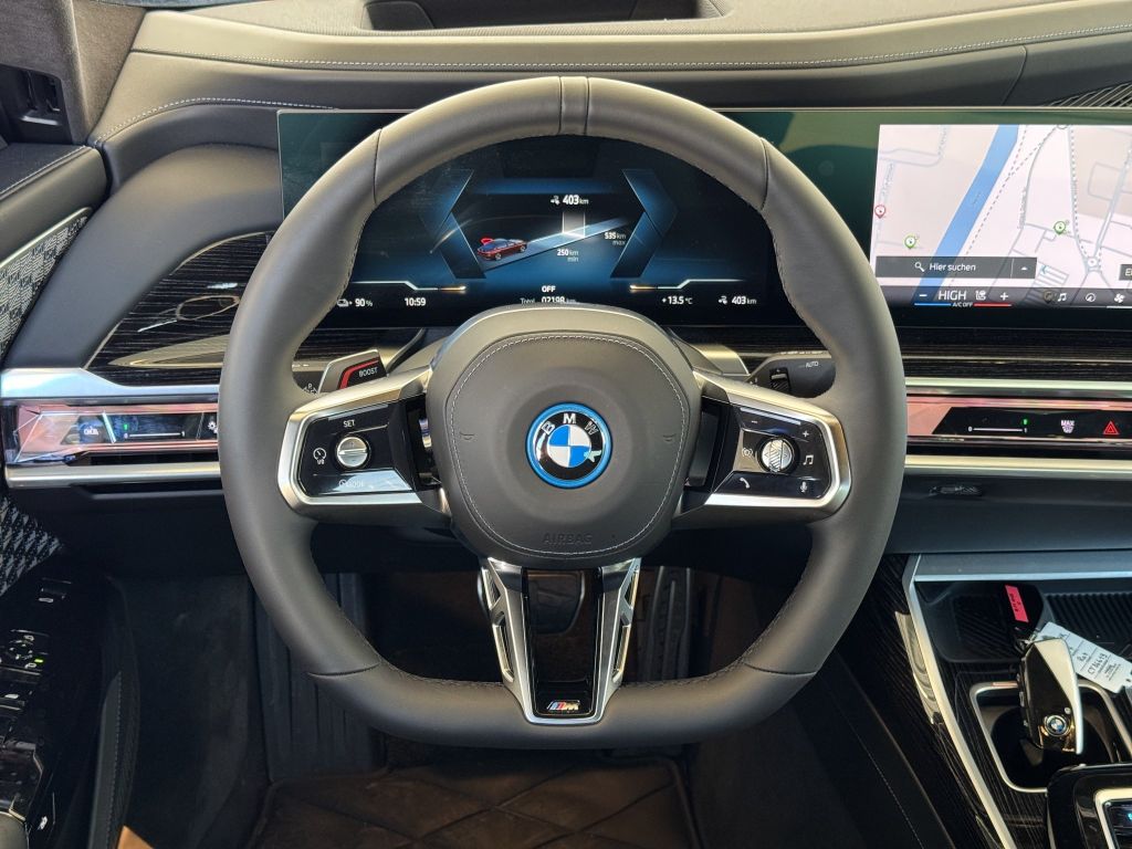 BMW i7 2024