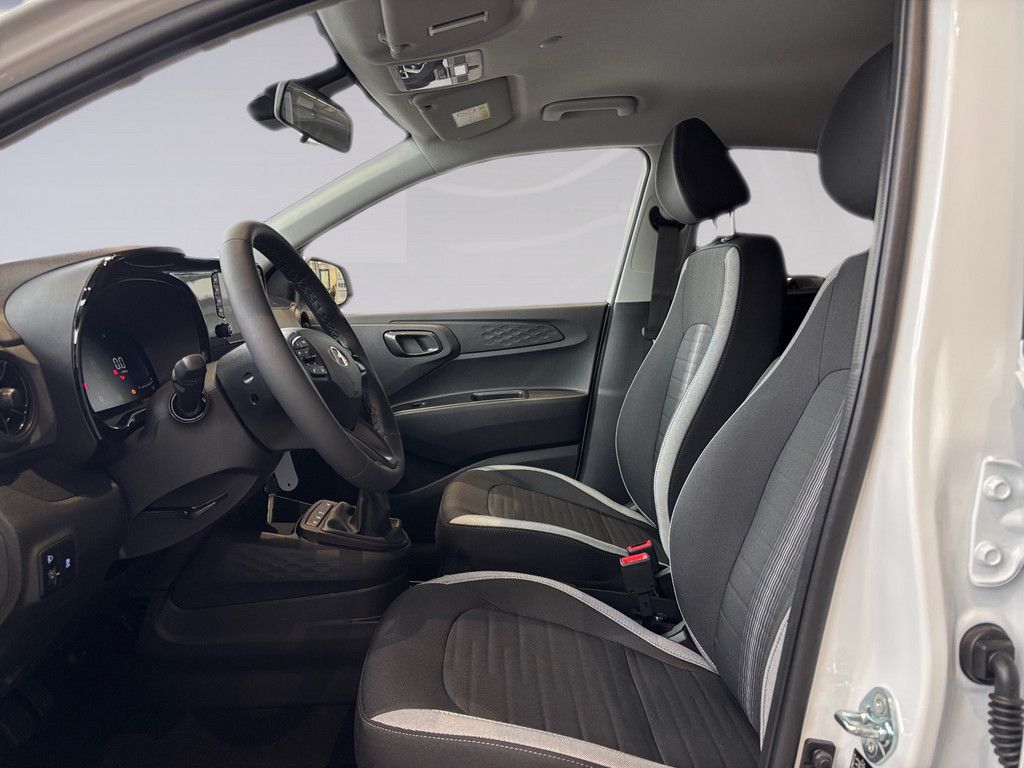 Hyundai i10 2025