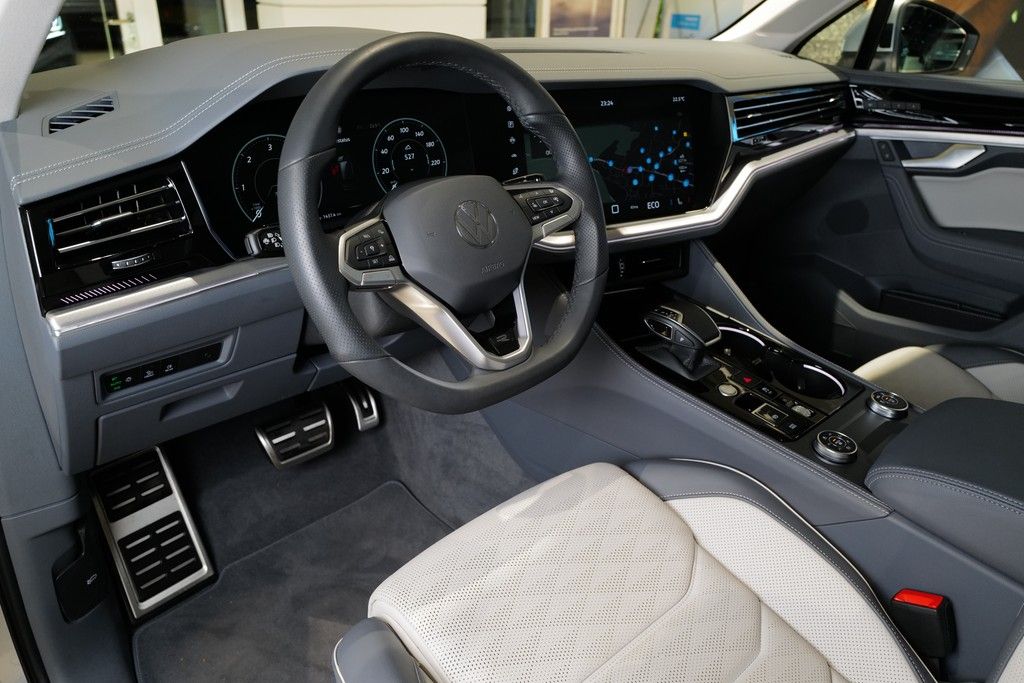 Volkswagen Touareg 2025