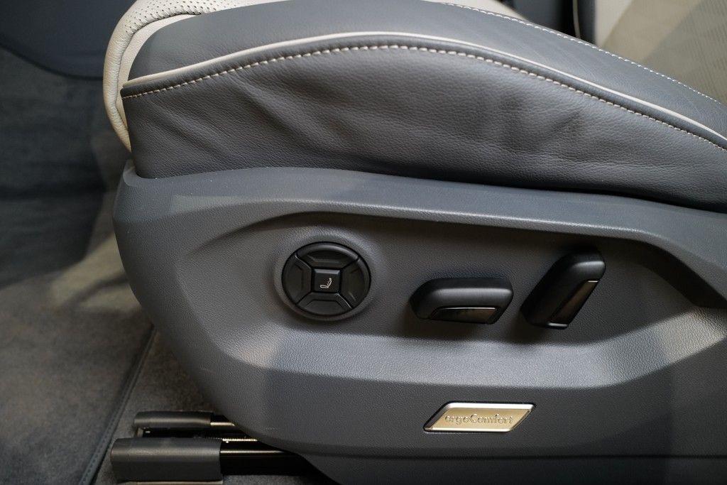 Volkswagen Touareg 2025