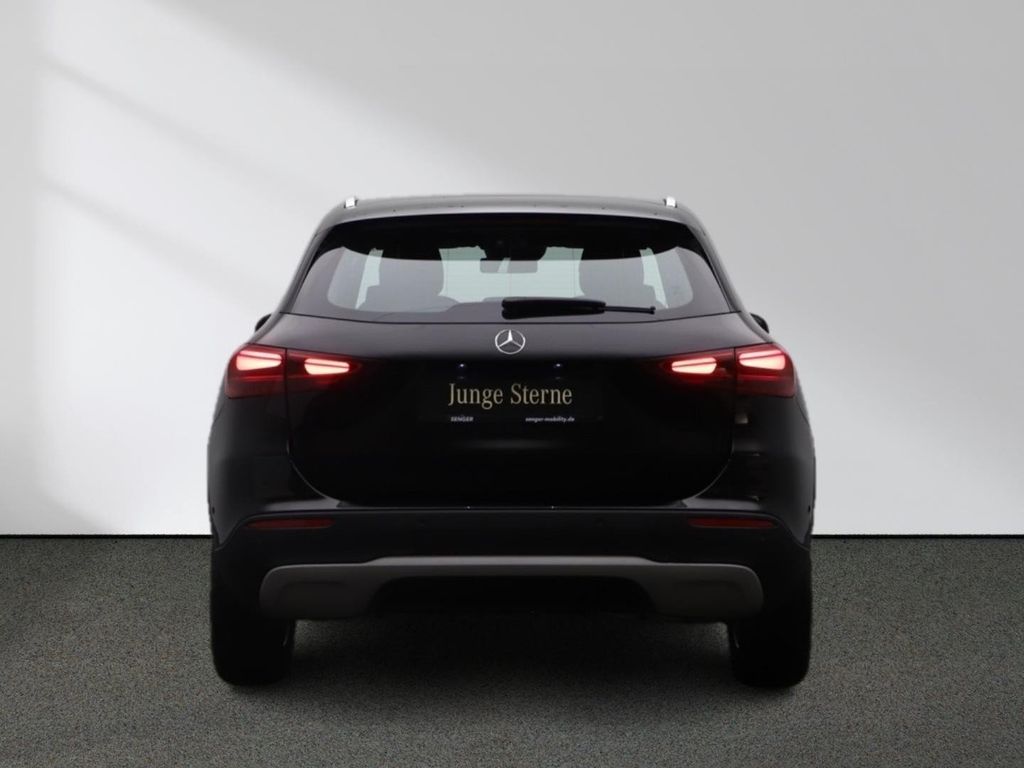 Mercedes-Benz GLA 200 2024