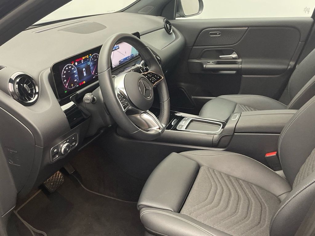 Mercedes-Benz GLA 200 2024