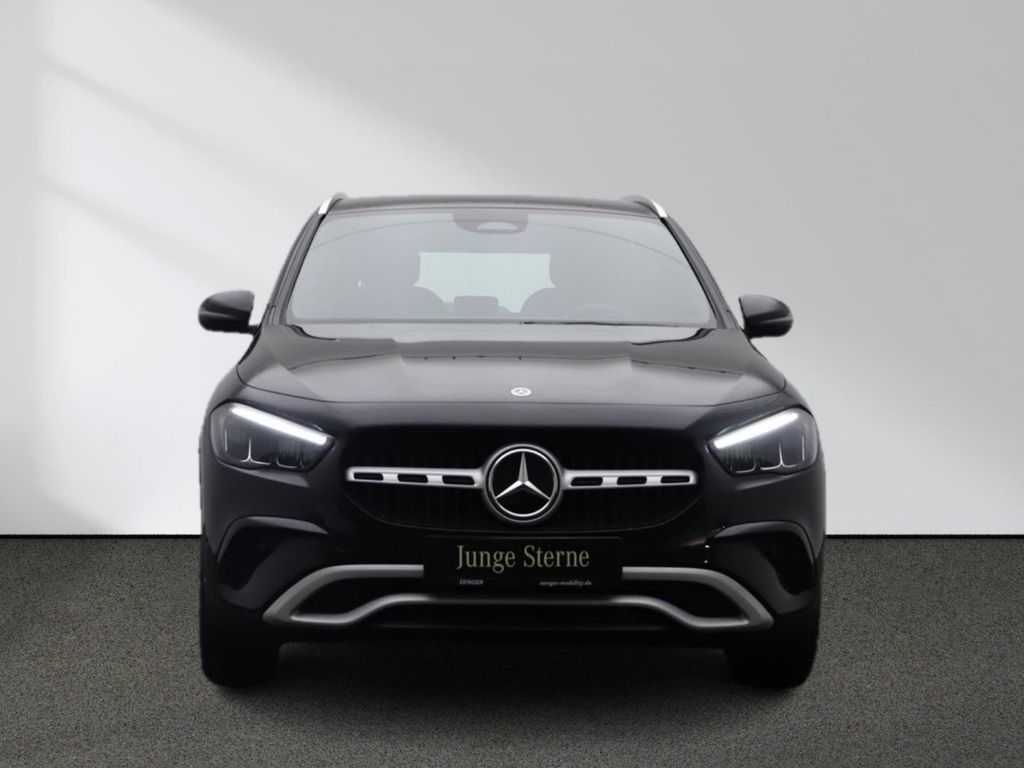 Mercedes-Benz GLA 200 2024