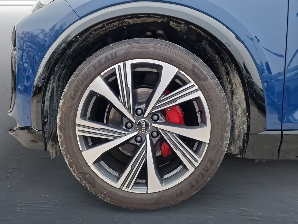 Audi Q6 e-tron 2025