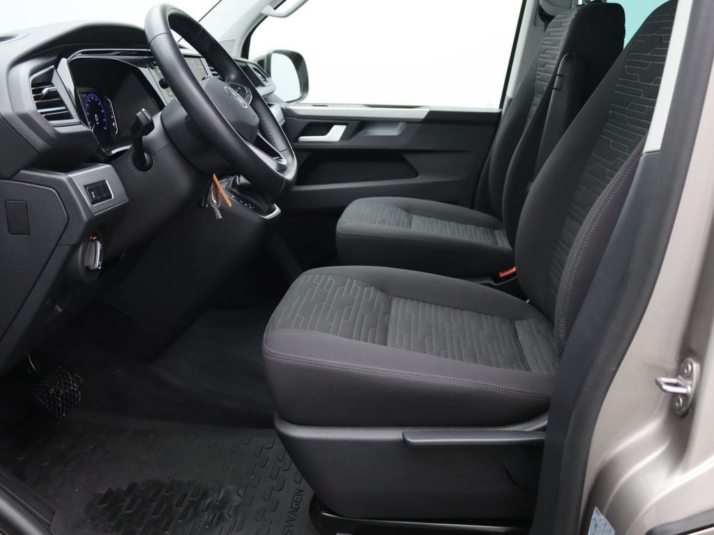 Volkswagen T6 Multivan 2024