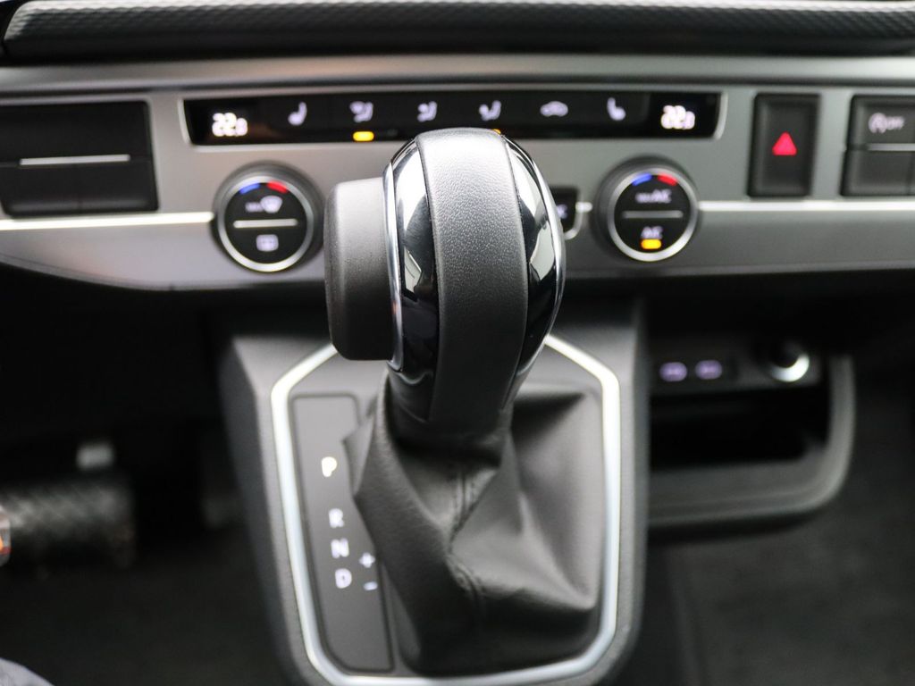 Volkswagen T6 Multivan 2024