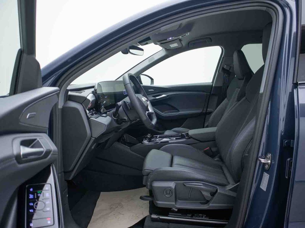 Audi Q6 e-tron 2025