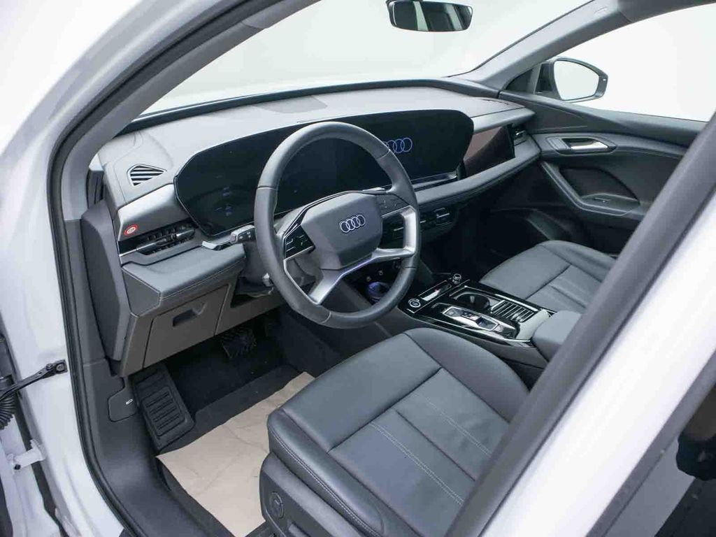 Audi Q6 e-tron 2025