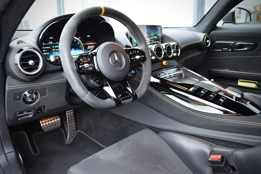 Mercedes-Benz AMG GT R 2022