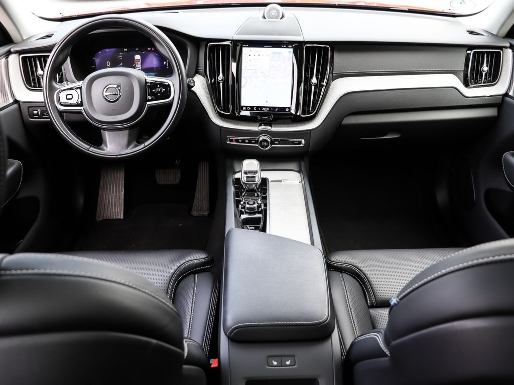 Volvo XC60 2022