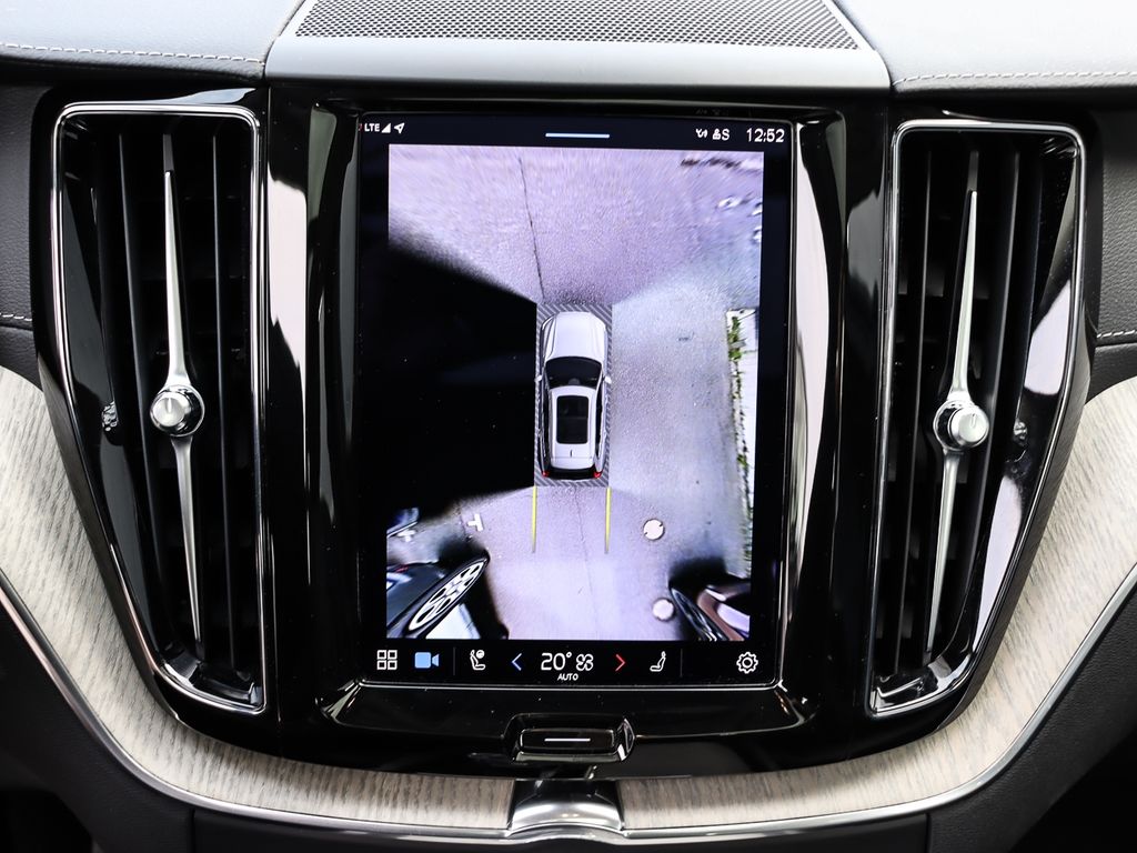 Volvo XC60 2022