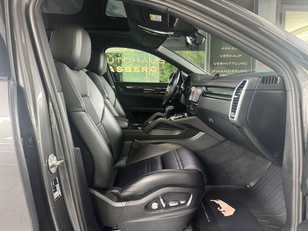 Porsche Cayenne 2020