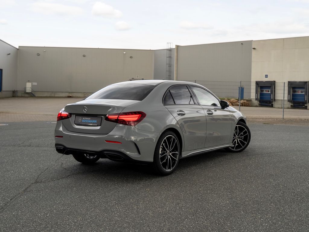 Mercedes-Benz A 180 2025