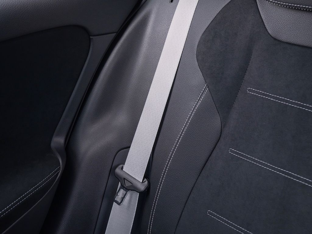 Mercedes-Benz A 180 2025