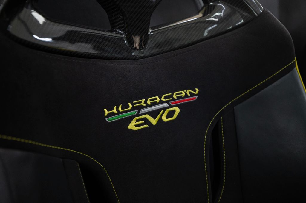 Lamborghini Huracán 2021