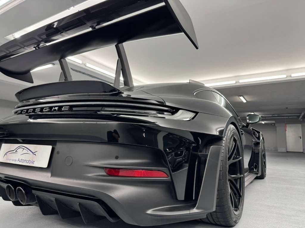 Porsche 992 2023