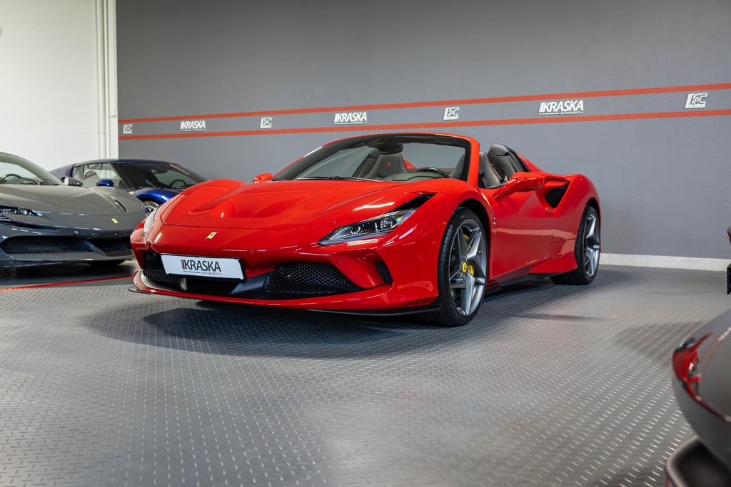 Ferrari F8 2021