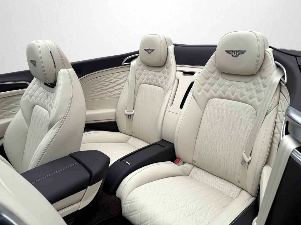 Bentley Continental GTC 2025