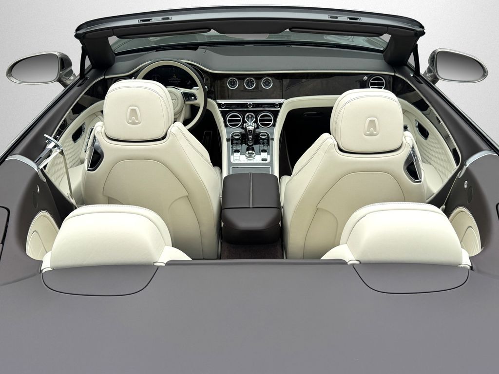 Bentley Continental GTC 2025
