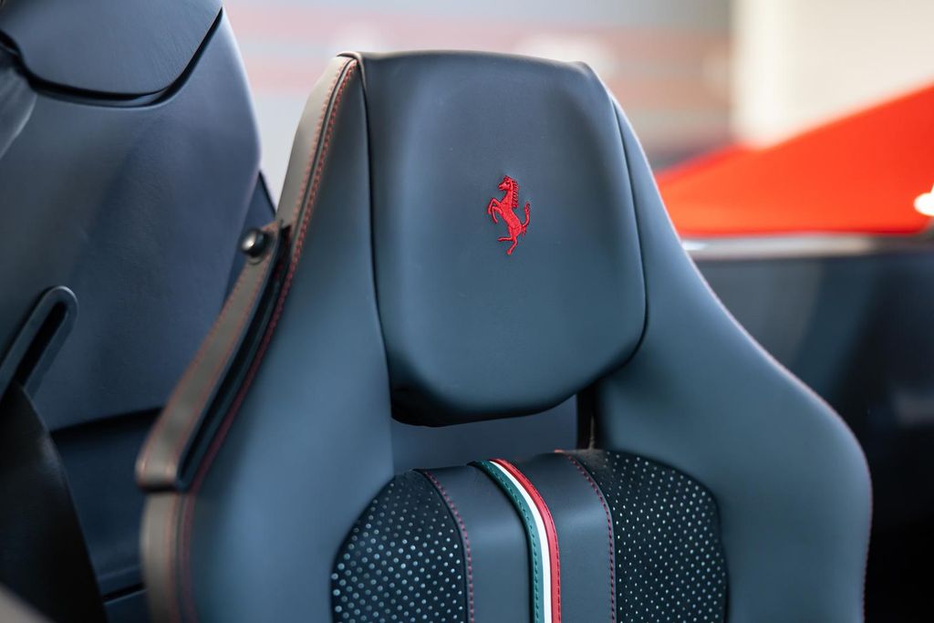 Ferrari F8 2021
